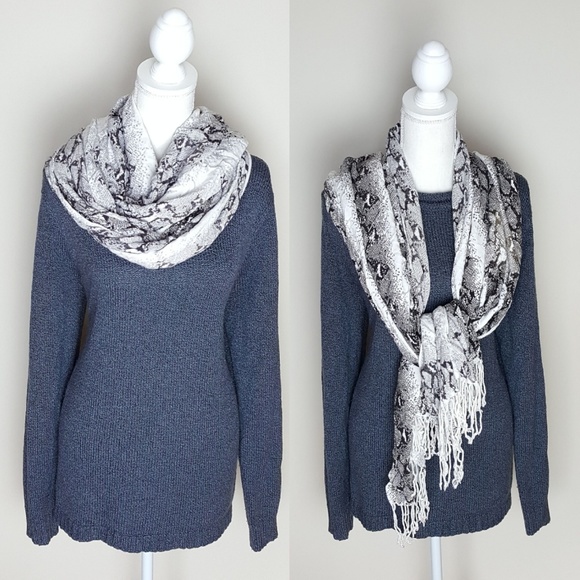 NO BRAND Accessories - Snake print scarf 71x30